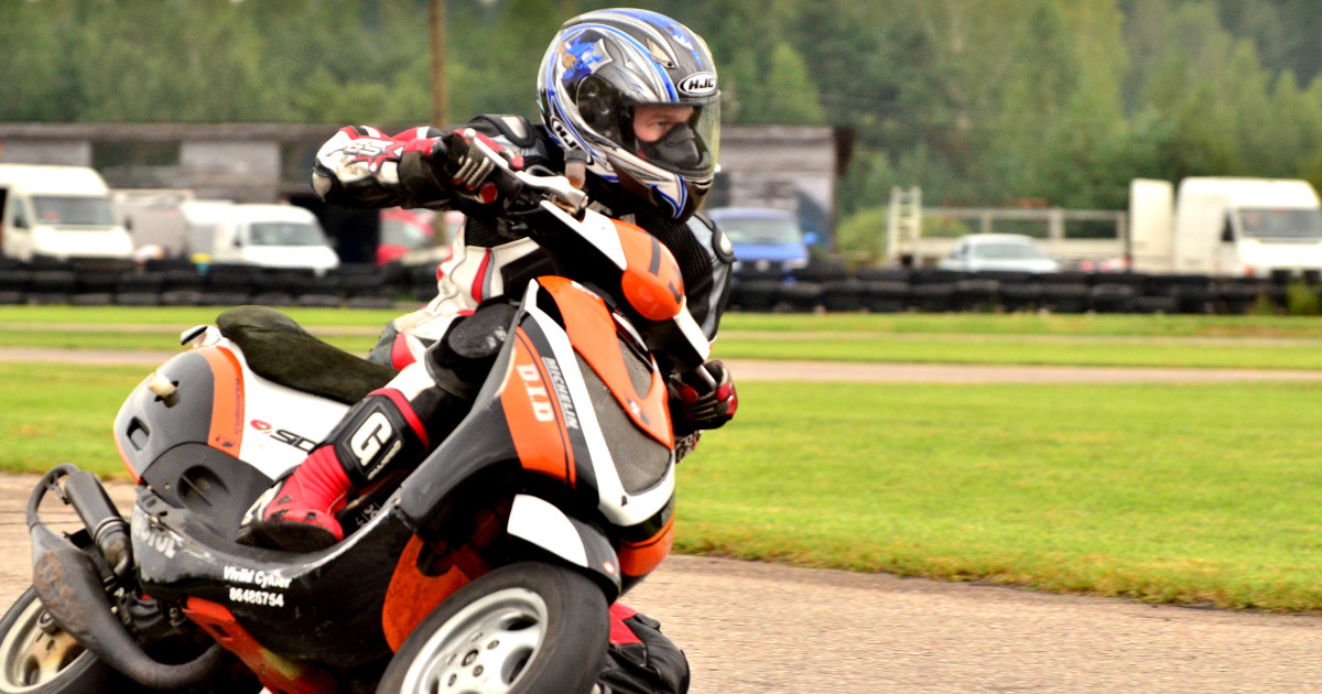 Young athlete to race in EST. | Indiegogo Young athlete to race in EST.