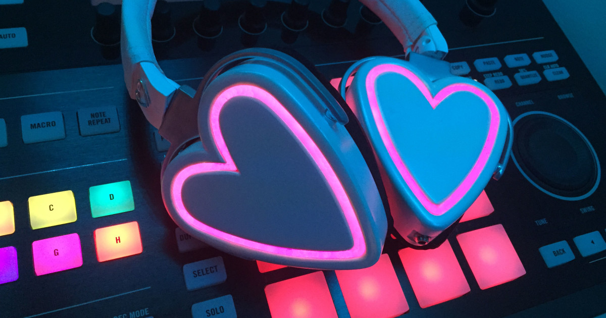 Heartpulse & Starpulse Headphones that pulse Indiegogo