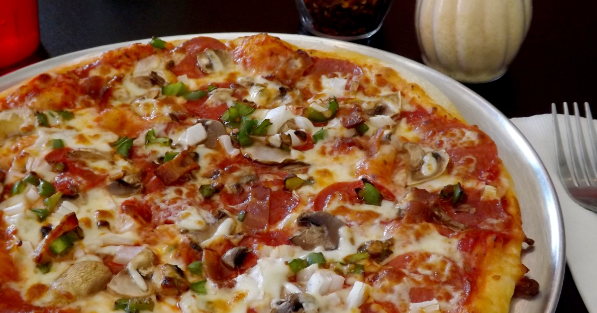 Bring PizzaLasagna back to Main Street Indiegogo