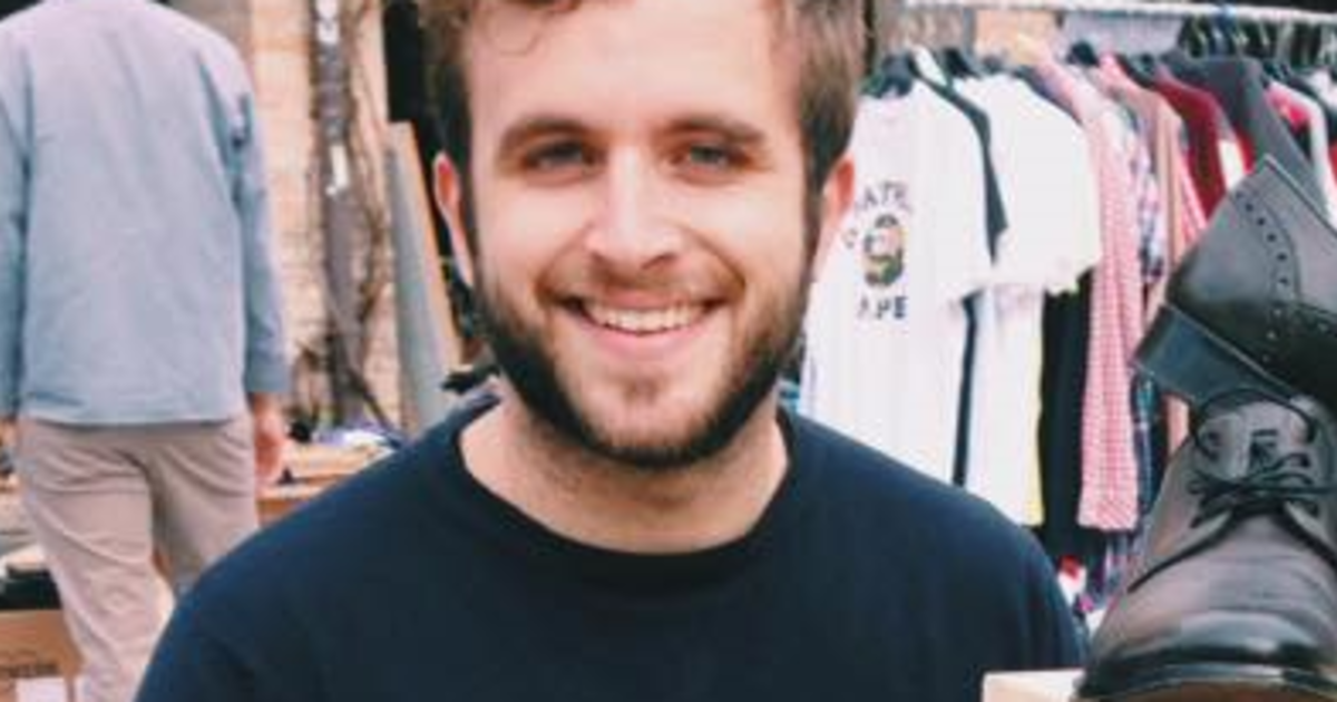 A dynamic model of crowdfunding picture