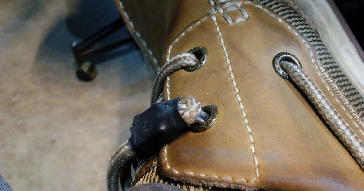 how to keep leather shoe strings tied