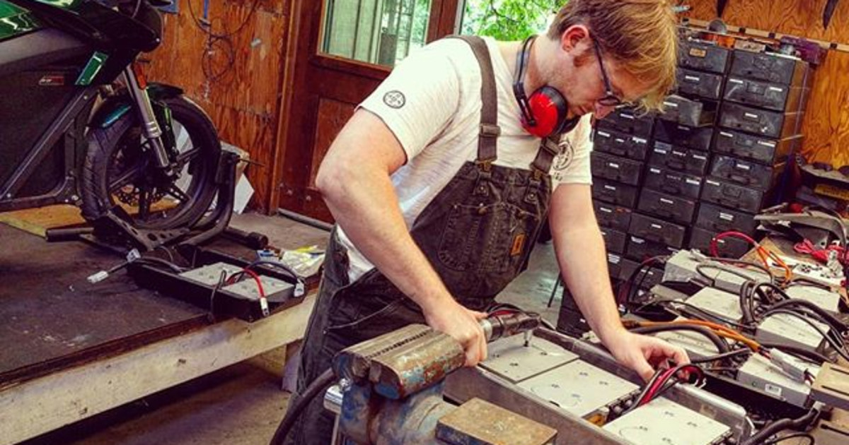 DigiNow SuperCharger v2.5 Mass Production Indiegogo