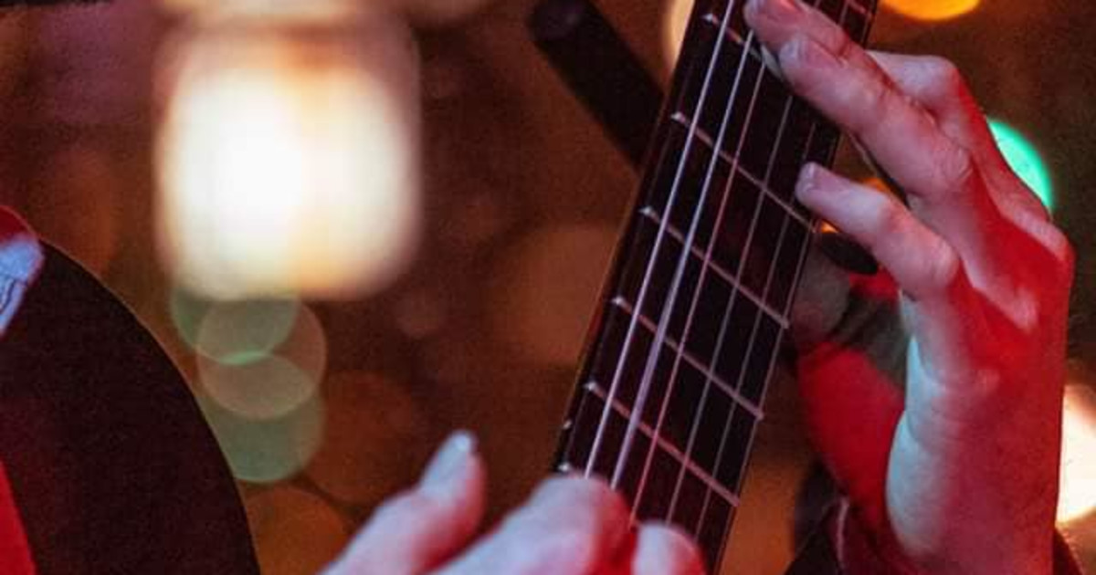 Fundraising Raffle Guitar Salon Int Project Indiegogo