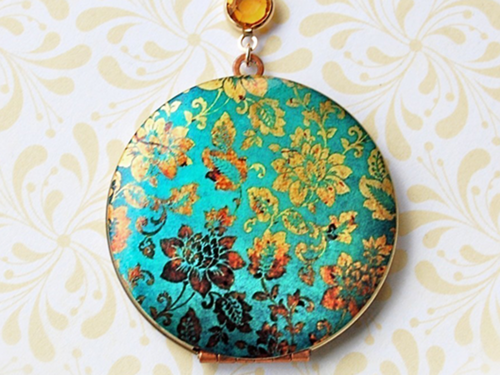 Special Edition: $25 Floral Wallpaper Locket | Indiegogo