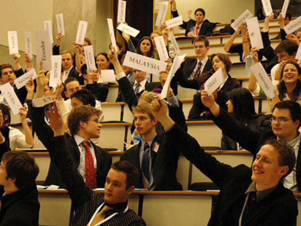 harvard-mun-2014-indiegogo