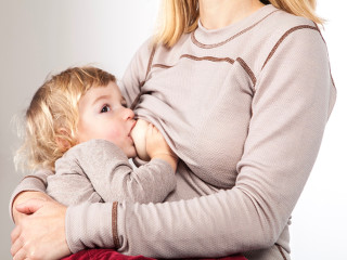 breastfeeding activewear