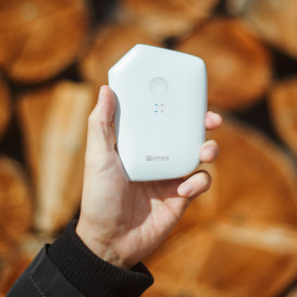 Nommi - 4G Hotspot with Unlimited Wi-Fi Worldwide.