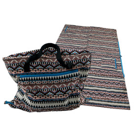 DUO: The revolutionary 2-in-1 bag & blanket