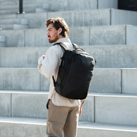 Airback - Backpack with Built-in Compression Tech