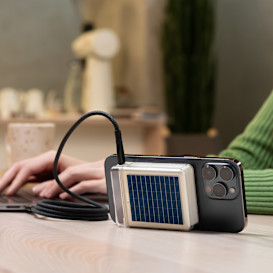 Tocky:16,000mAh 45W Power Bank with Solar Charging