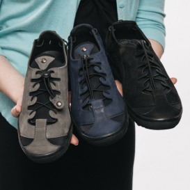 Pandere: cute, expandable shoes for unique feet
