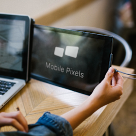 DUEX: The on-the-go dual screen laptop monitor