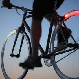 Magnic Microlights: Contactless dynamo bike lights