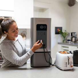 Solar Generator Designed for the Modern Home