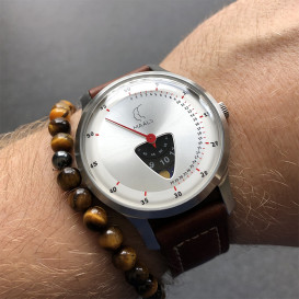 Jump Over The Moon : Unique moonphase watches