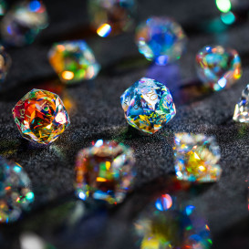 Prism Glass Dice: Colors and Refraction Magic