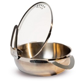 Flagship All-In-One Pan with the unique Yoga Lid