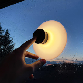 NEOZOON - This Lamp Sucks!