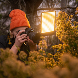 Slite. A portable light for better photos & videos