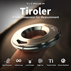 Tiroler:Exquisite Curve Measure Ring on Fingertips