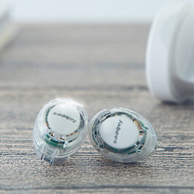 Firefly - A Situational Awareness Wireless Earbuds