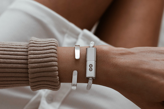 Wave - The Smallest Charging Cable Bracelet