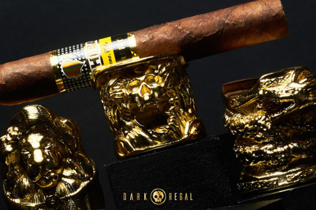 Dark Regal Cigar Stand
