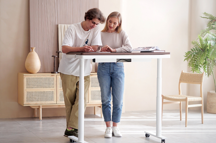 Oselem Design: Versatile Home Office Standing Desk