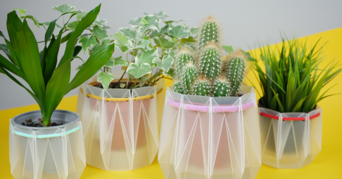 14cm Coloured Plastic Plant Pots Lightweight Multi Colour Mixed Pot Colour