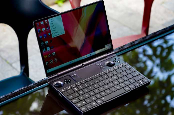 GPD WIN Max 2 2025 Handheld Gaming PC AI 9 HX 370 | Indiegogo