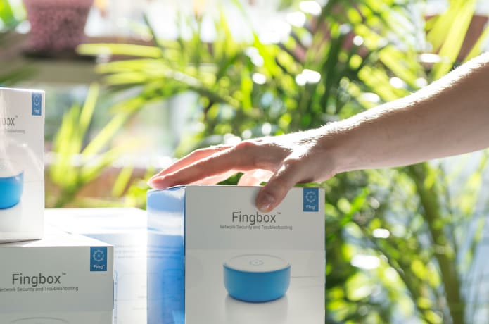 Fingbox ネットワークセキュリティツール Amazon.co.jp: Fingbox Home Network Monitoring Security