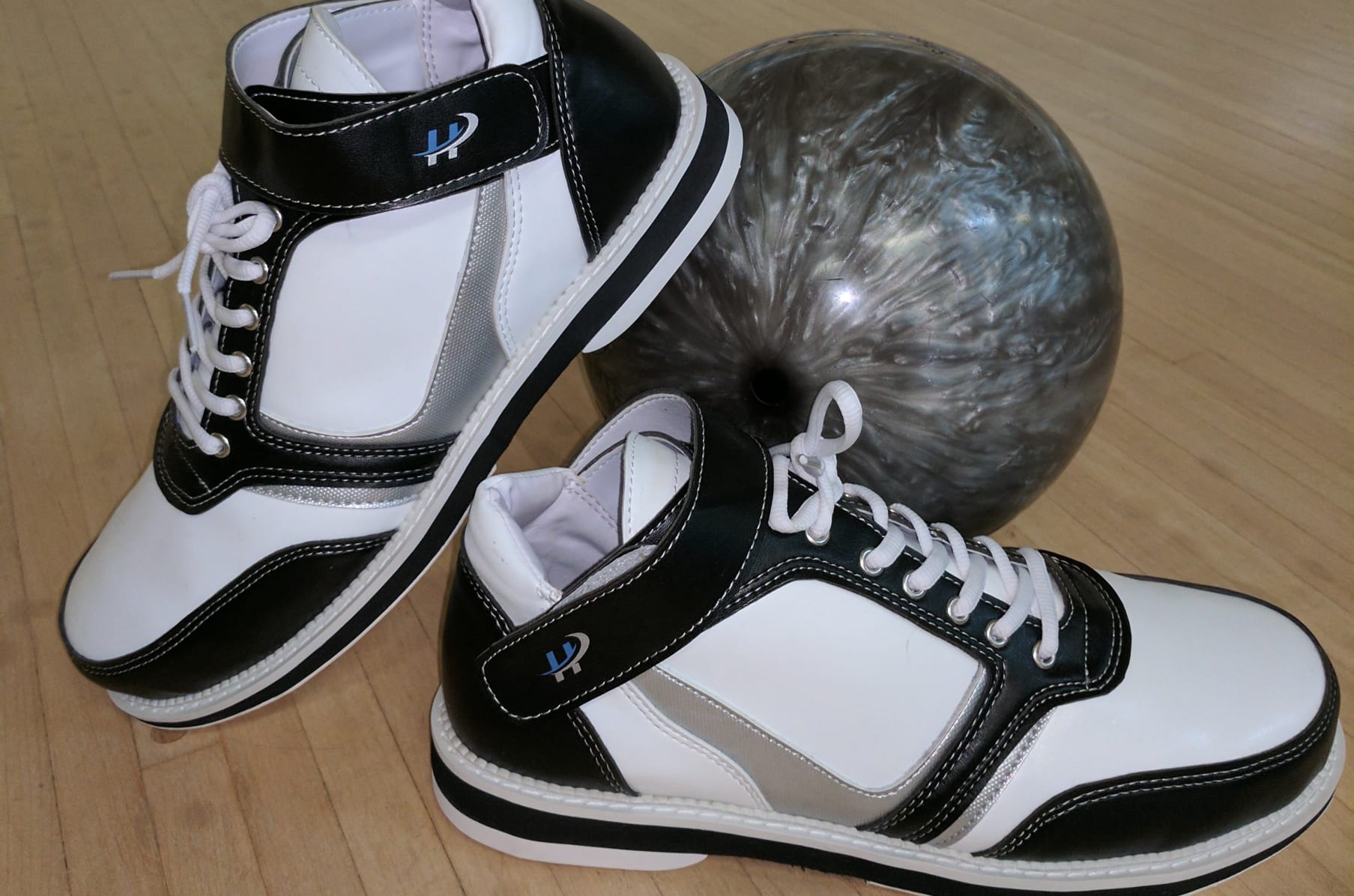 Hi top hot sale bowling shoes