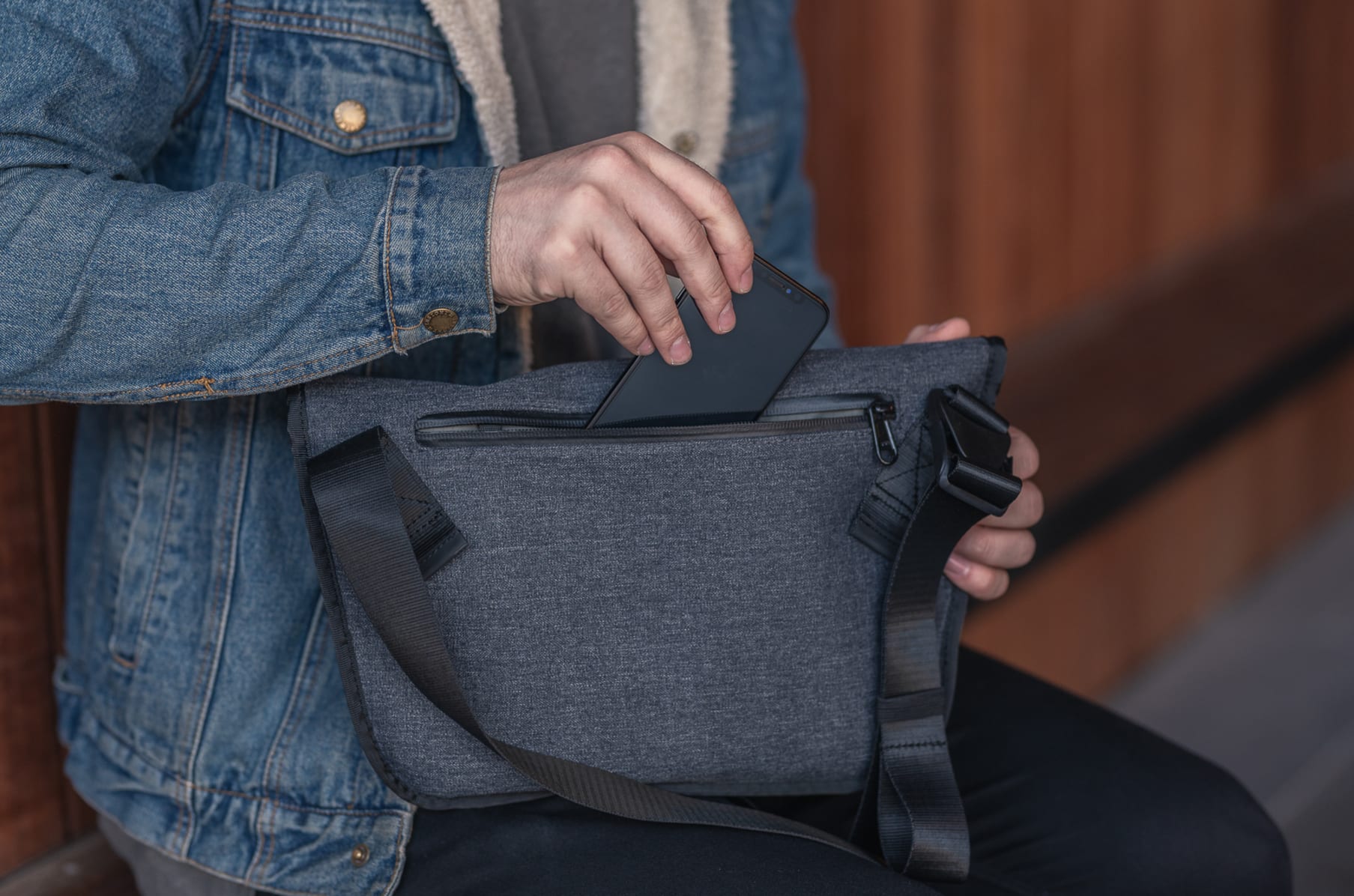 oakere sling bag