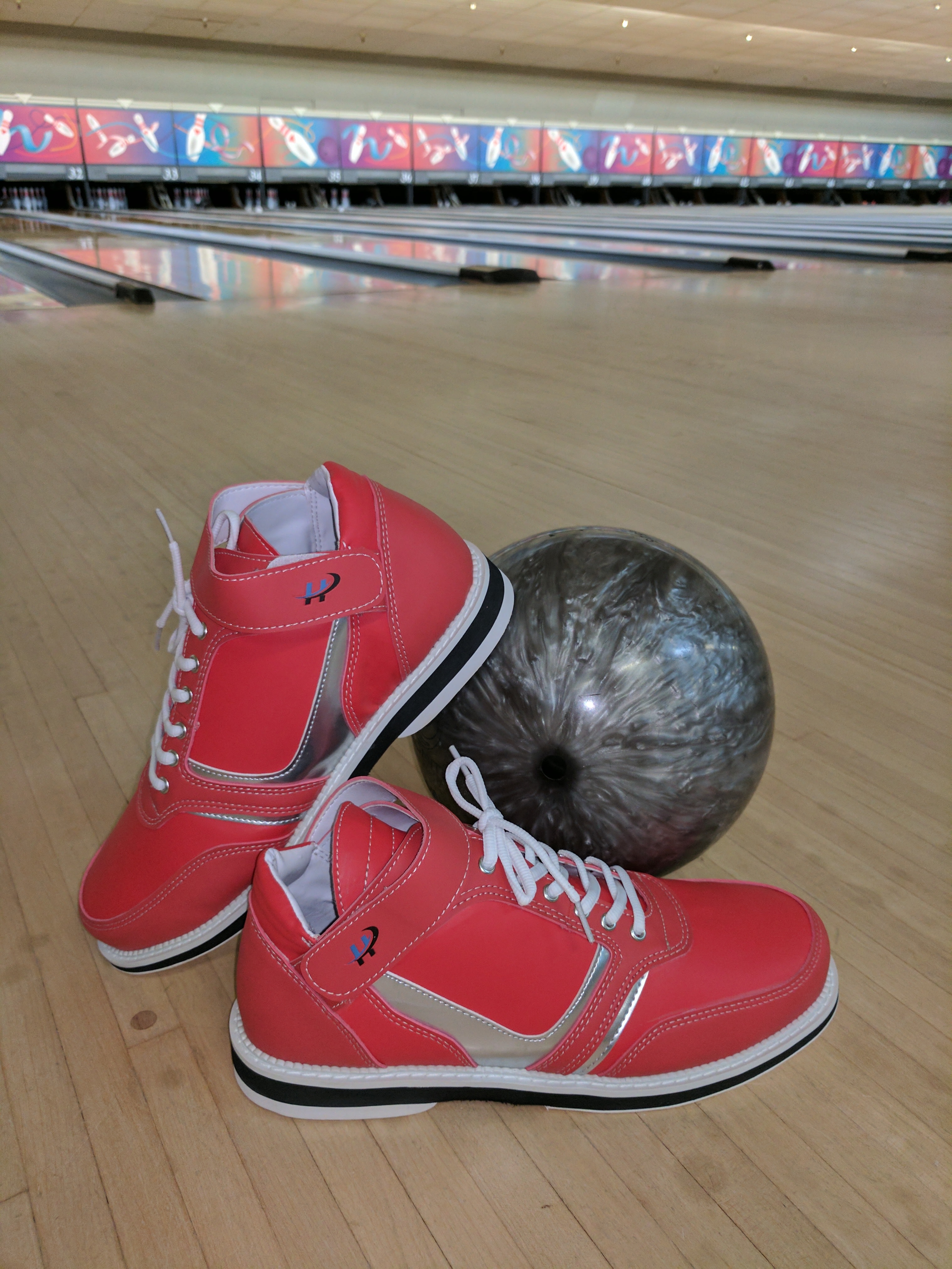 Hi top deals bowling shoes