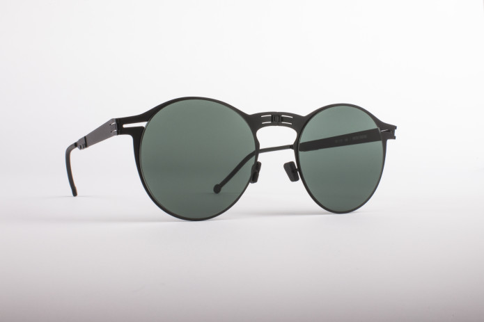 ROAV - World's Thinnest Folding Sunglasses | Indiegogo