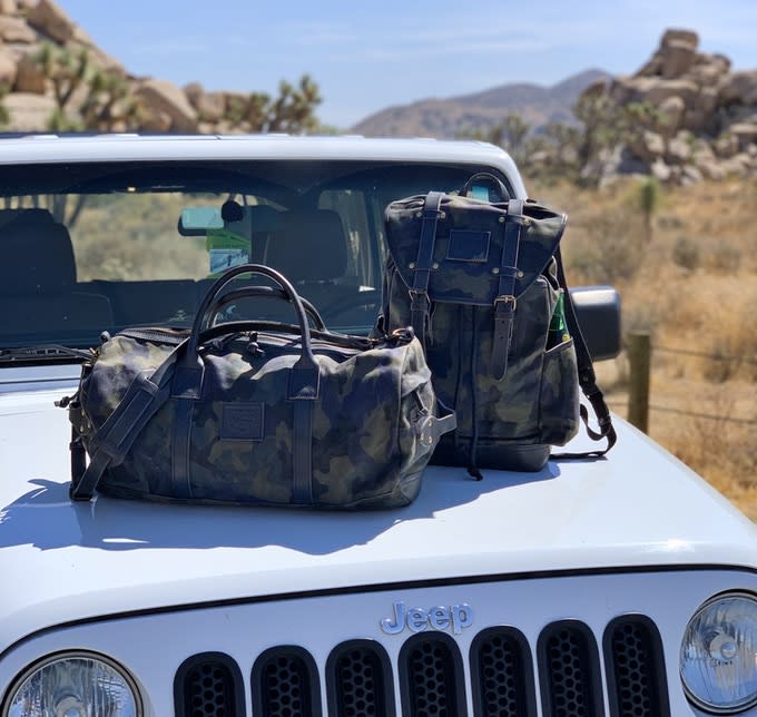 Pack Animal Heritage-Quality Waxed Canvas Gear Extra Mile Duffle (Camouflage)