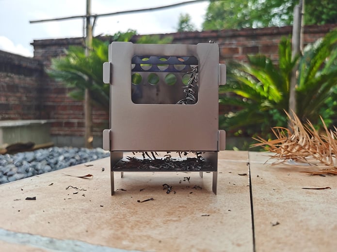Titanium Flat-Pack Stove by Polar 