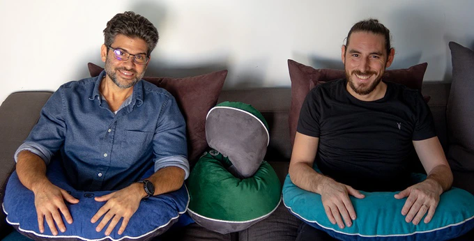 Valari Gaming Pillow review - Takes the pain out of gaming - The Gadgeteer