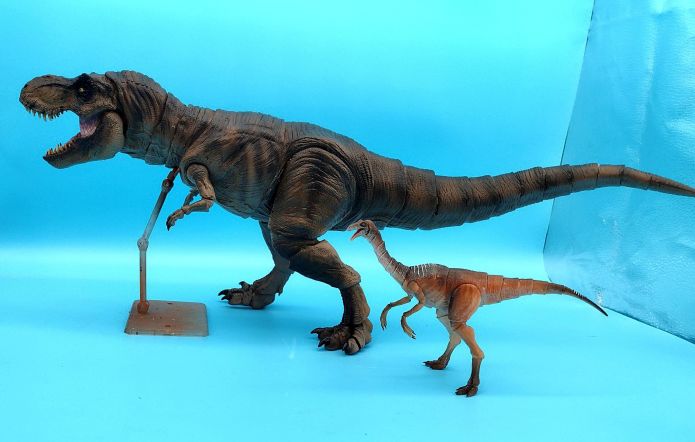 Artic figures TREX | Indiegogo